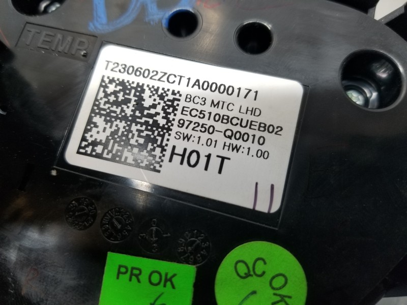 Recambio de mando climatizador para hyundai bayon hybrid referencia OEM IAM 97250Q0010TT6 97250Q0010  Recambio de mando climatizador para hyundai bayon hybrid referencia OEM IAM 97250Q0010TT6 97250Q0010