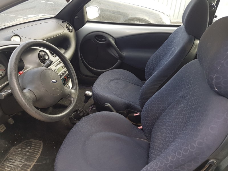 ford ka (ccq) del año 2002