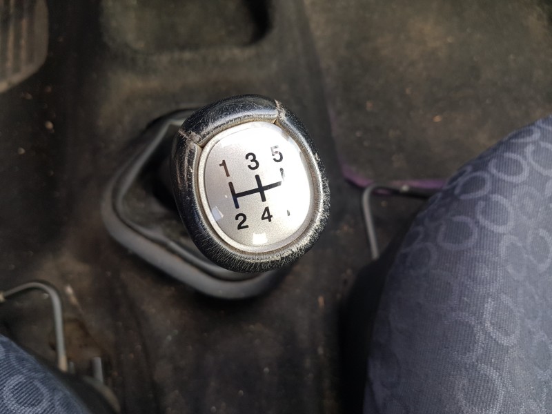 ford ka (ccq) del año 2002