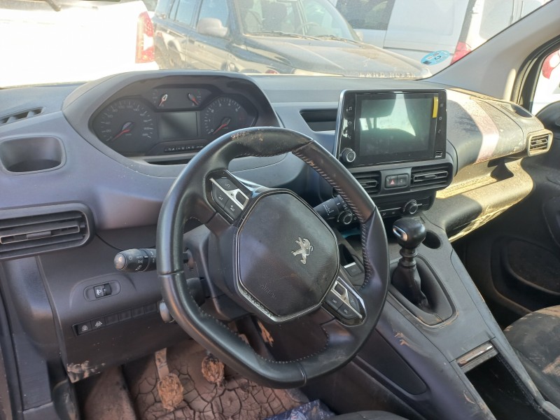 peugeot rifter del año 2022