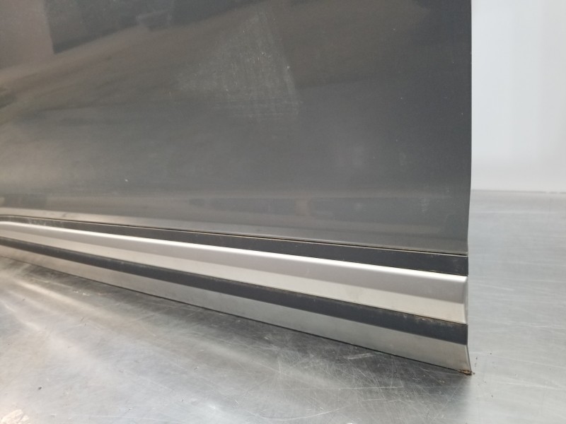 Recambio de puerta delantera izquierda para hyundai kona suv referencia OEM IAM 76003J9000  