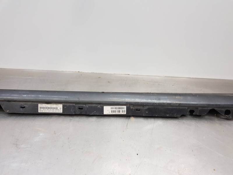 Recambio de faldon lateral para bmw serie 3 berlina (g20) sport referencia OEM IAM 51778493951  