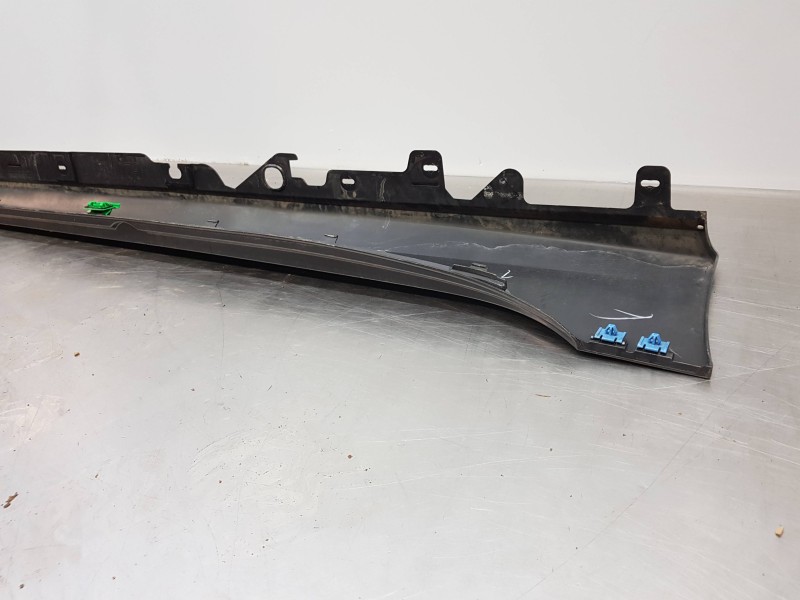 Recambio de faldon lateral para bmw serie 3 berlina (g20) sport referencia OEM IAM 51778493951  