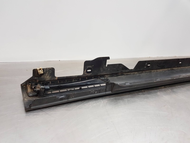 Recambio de faldon lateral para bmw serie 3 berlina (g20) sport referencia OEM IAM 51778493951  