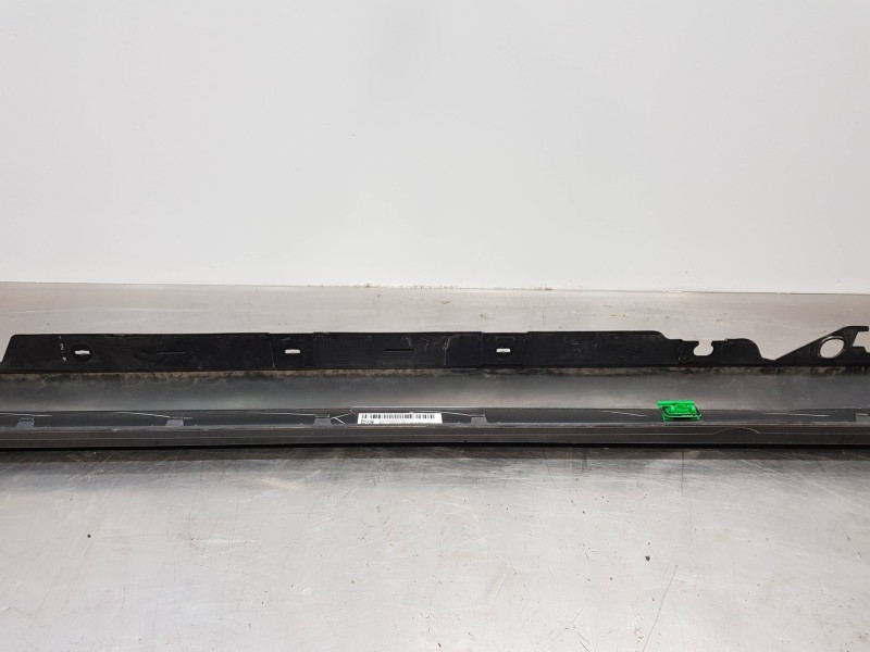 Recambio de faldon lateral para bmw serie 3 berlina (g20) sport referencia OEM IAM 51778493951  