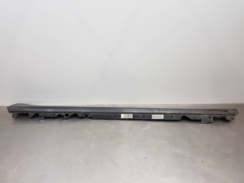 Recambio de faldon lateral para bmw serie 3 berlina (g20) sport referencia OEM IAM 51778493952  