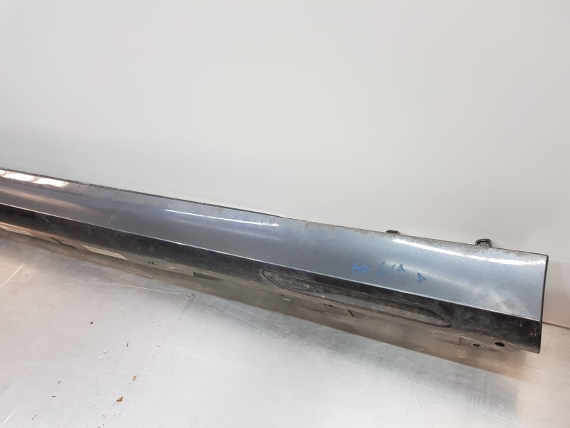 Recambio de faldon lateral para bmw serie 3 berlina (g20) sport referencia OEM IAM 51778493952  