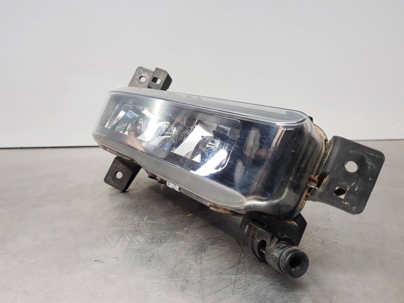 Recambio de faro antiniebla derecho para bmw serie 3 berlina (g20) sport referencia OEM IAM 63177433788  