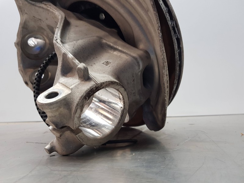 Recambio de mangueta delantera derecha para bmw serie 3 berlina (g20) sport referencia OEM IAM 31216878610  