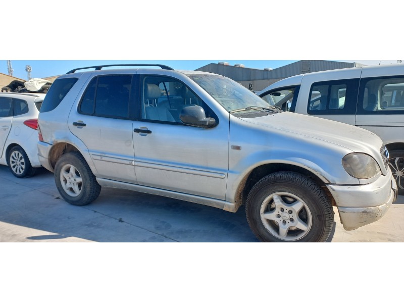 mercedes clase m (w163) del año 2001