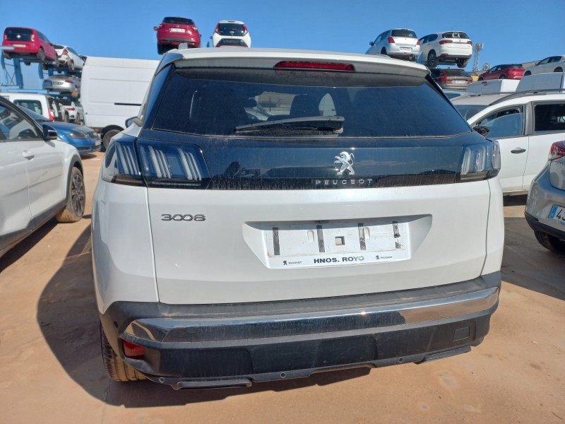 peugeot 3008 del año 2021