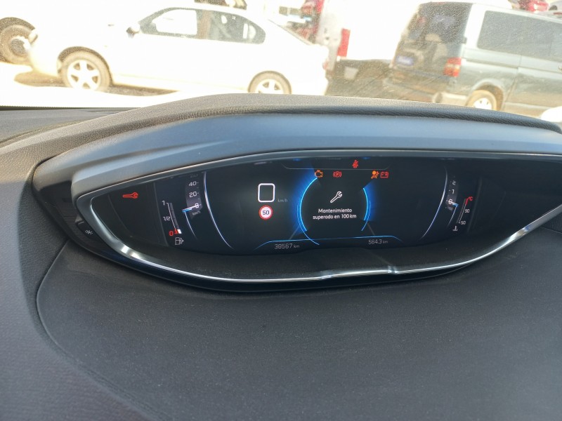 peugeot 3008 del año 2021