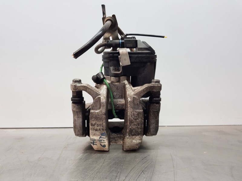 Recambio de pinza freno trasera derecha para bmw serie 3 berlina (g20) sport referencia OEM IAM 34208836838 34208832470 