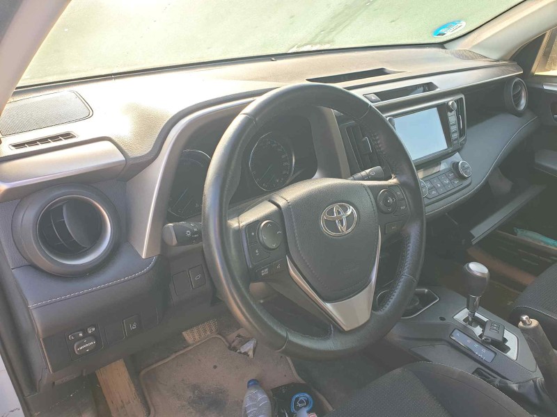 toyota rav 4 del año 2018