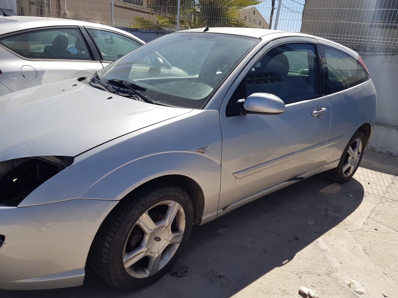 ford focus berlina (cak) del año 2003