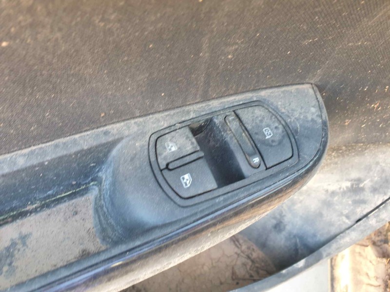 opel corsa e del año 2018