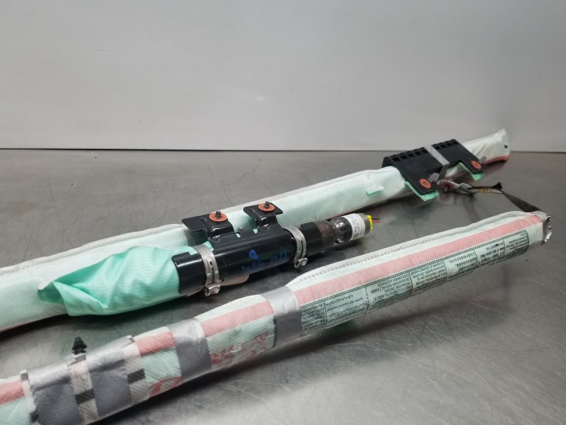 Recambio de airbag cortina delantero derecho para hyundai kona suv referencia OEM IAM 80420J9500  