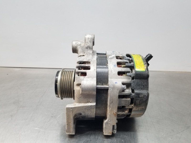 Recambio de alternador para hyundai kona suv referencia OEM IAM 3730004950  