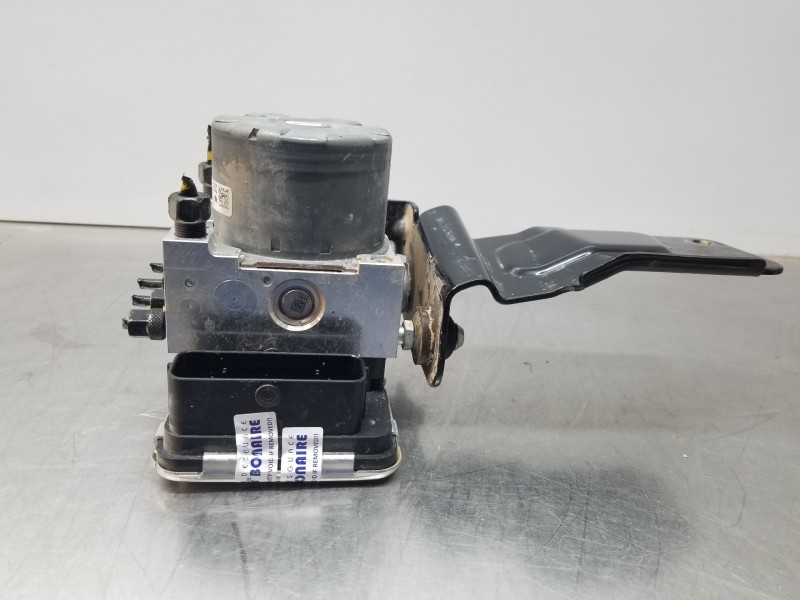 Recambio de abs para hyundai kona suv referencia OEM IAM 58900J9100 06210256044 