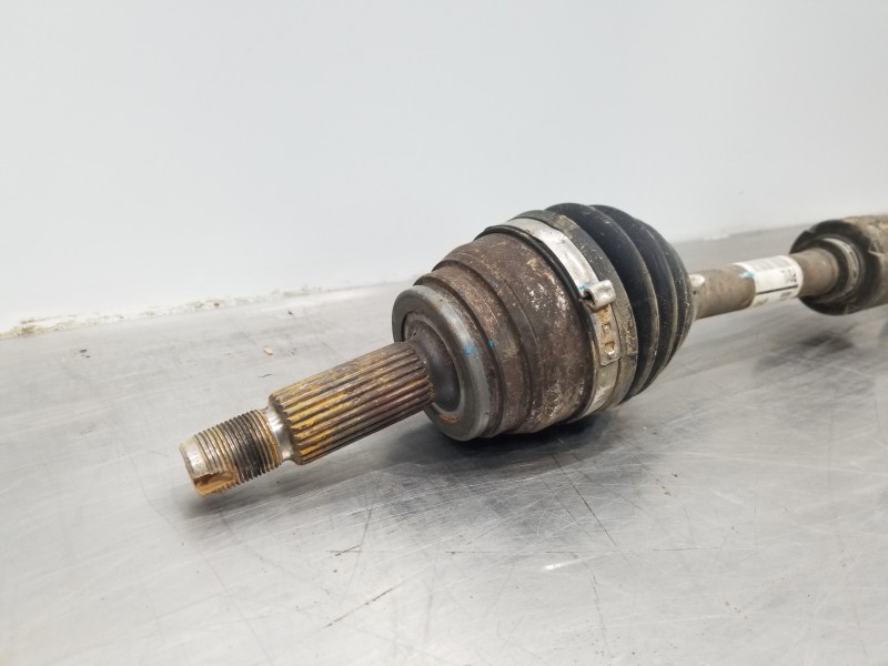 Recambio de transmision delantera izquierda para hyundai kona suv referencia OEM IAM 49500J9000  