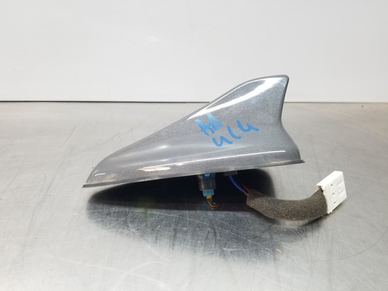 Recambio de antena para hyundai kona suv referencia OEM IAM 96210J9510R3G  