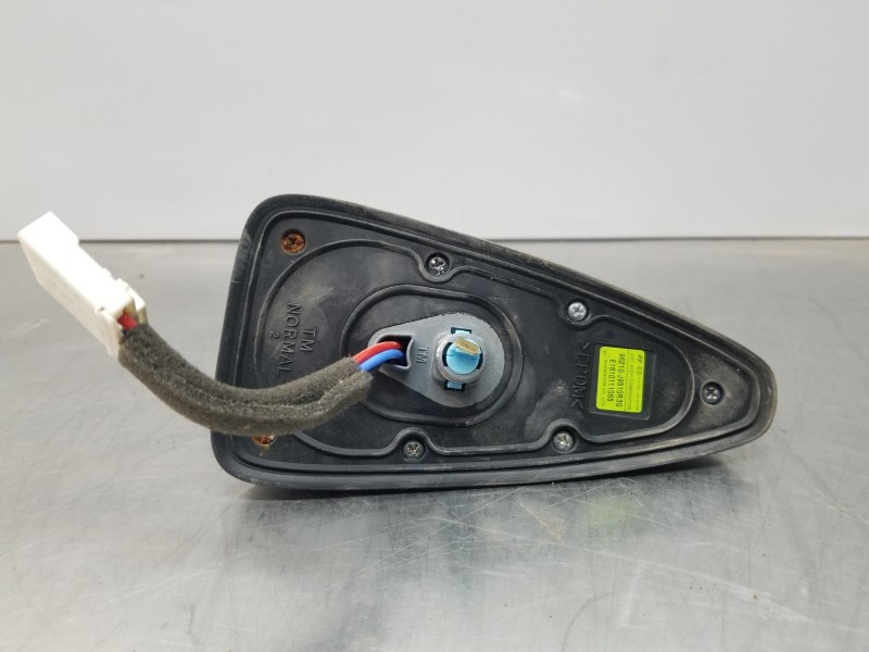 Recambio de antena para hyundai kona suv referencia OEM IAM 96210J9510R3G  