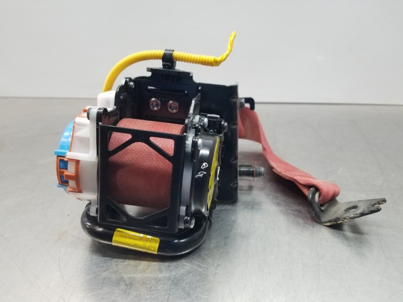Recambio de cinturon seguridad trasero derecho para hyundai kona suv referencia OEM IAM 89880J9100RWE  