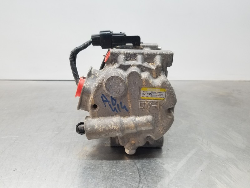 Recambio de compresor aire acondicionado para hyundai kona suv referencia OEM IAM 97701J9100  