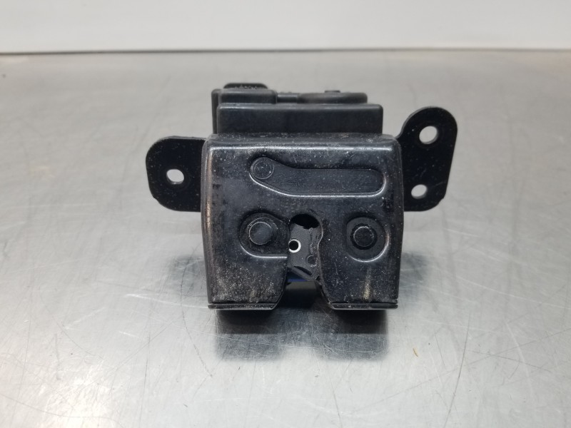 Recambio de cerradura maletero / porton para hyundai kona suv referencia OEM IAM 81230J9000  