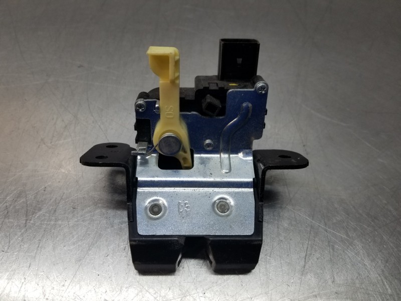 Recambio de cerradura maletero / porton para hyundai kona suv referencia OEM IAM 81230J9000  