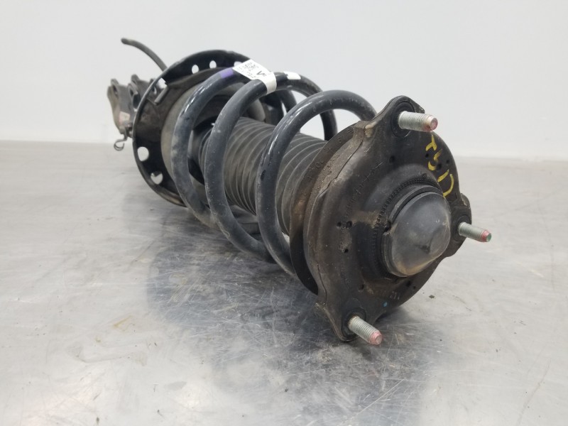Recambio de amortiguador delantero izquierdo para hyundai kona suv referencia OEM IAM 54651J9000  