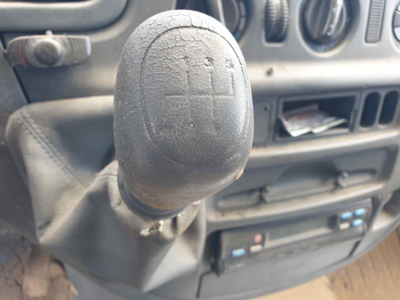 mercedes sprinter (w901,w904) caja cerr. del año 2000