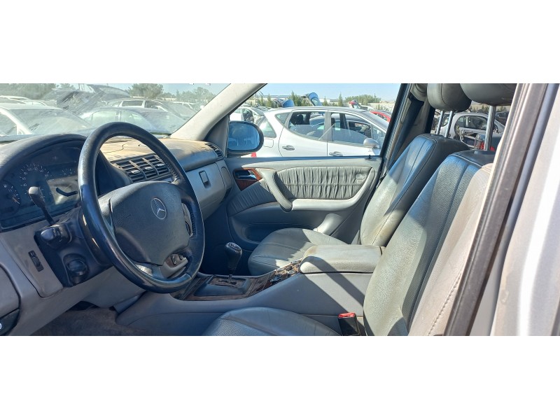 mercedes clase m (w163) del año 2001