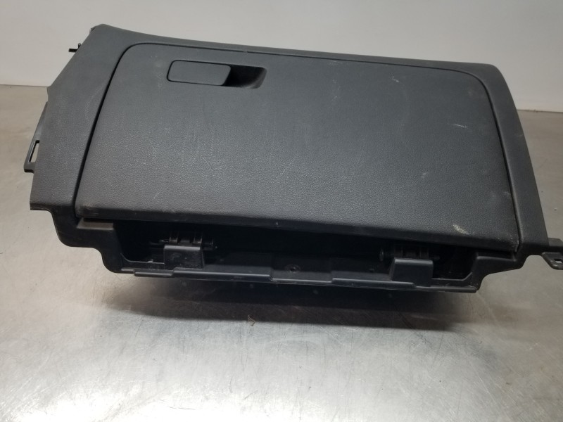 Recambio de guantera para hyundai kona suv referencia OEM IAM 84510J9000TRY 84540J9100TRY 