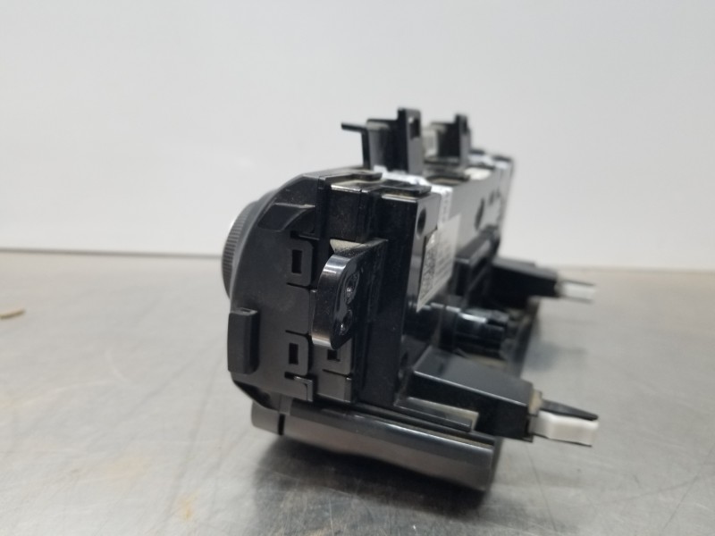 Recambio de mando climatizador para hyundai kona suv referencia OEM IAM 97250J9370TMT C200367820 97250J9370