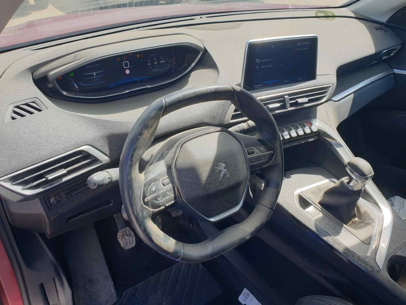 peugeot 3008 del año 2018