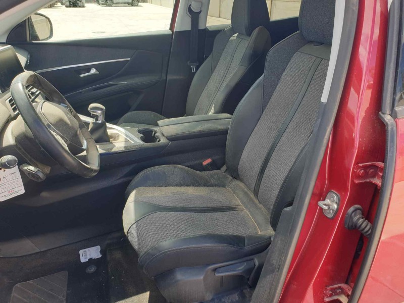 peugeot 3008 del año 2018