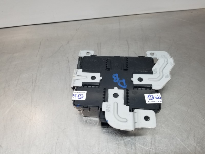 Recambio de modulo electronico para hyundai kona suv referencia OEM IAM 95310J9000  