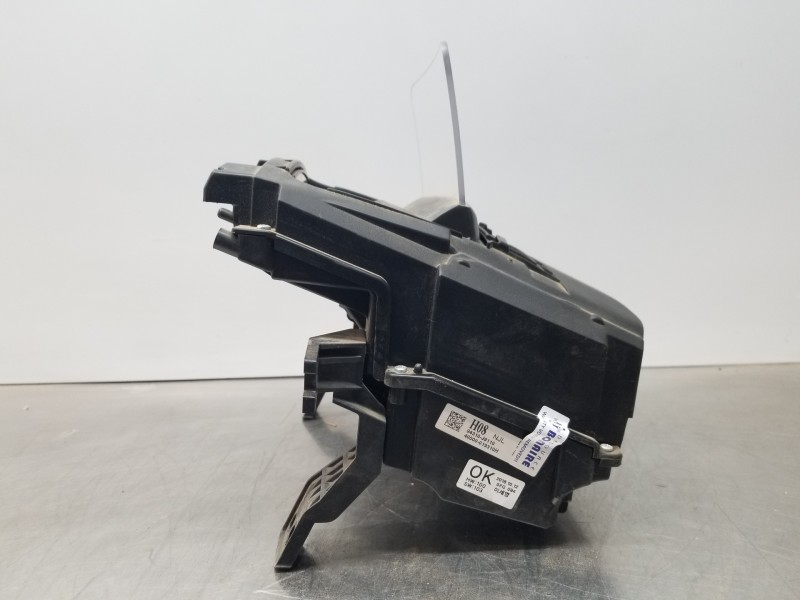 Recambio de pantalla multifuncion para hyundai kona suv referencia OEM IAM 94310J9110 94310J9110TRY 