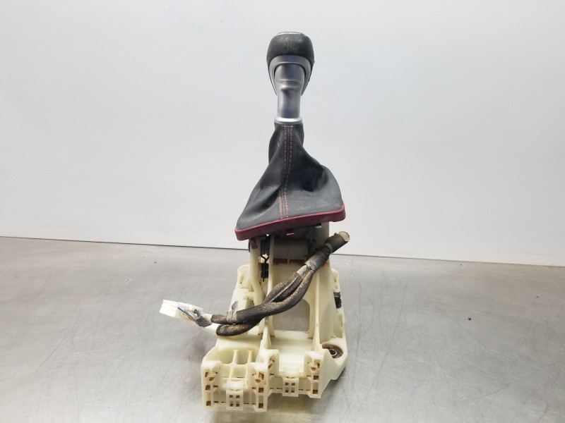 Recambio de palanca cambio para hyundai kona suv referencia OEM IAM 43700J9110STE  