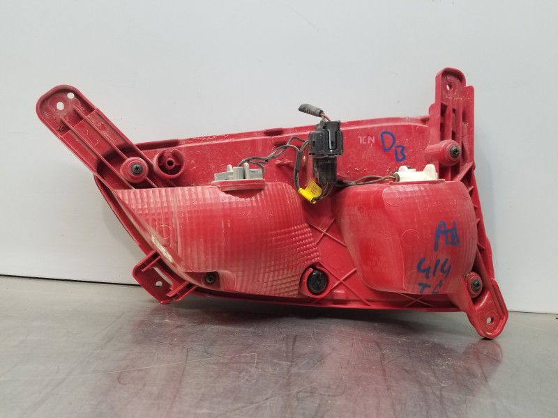 Recambio de piloto trasero derecho para hyundai kona suv referencia OEM IAM 92406J9000  