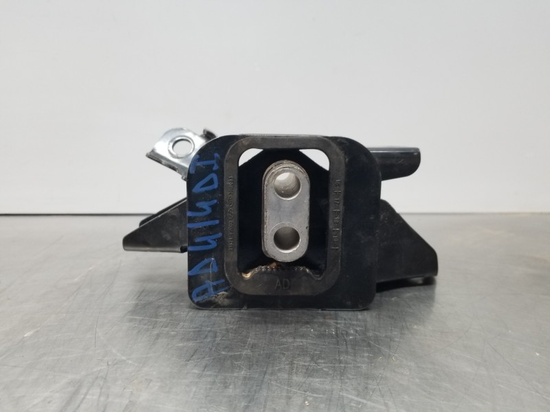 Recambio de soporte motor izquierdo para hyundai kona suv referencia OEM IAM 21824F2000  
