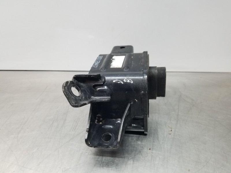 Recambio de soporte motor izquierdo para hyundai kona suv referencia OEM IAM 21824F2000  
