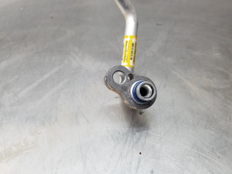 Recambio de tubos aire acondicionado para hyundai kona suv referencia OEM IAM 97762J9150  