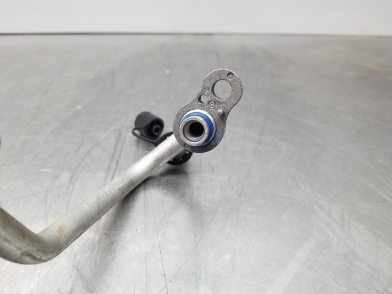 Recambio de tubos aire acondicionado para hyundai kona suv referencia OEM IAM 97762J9150  