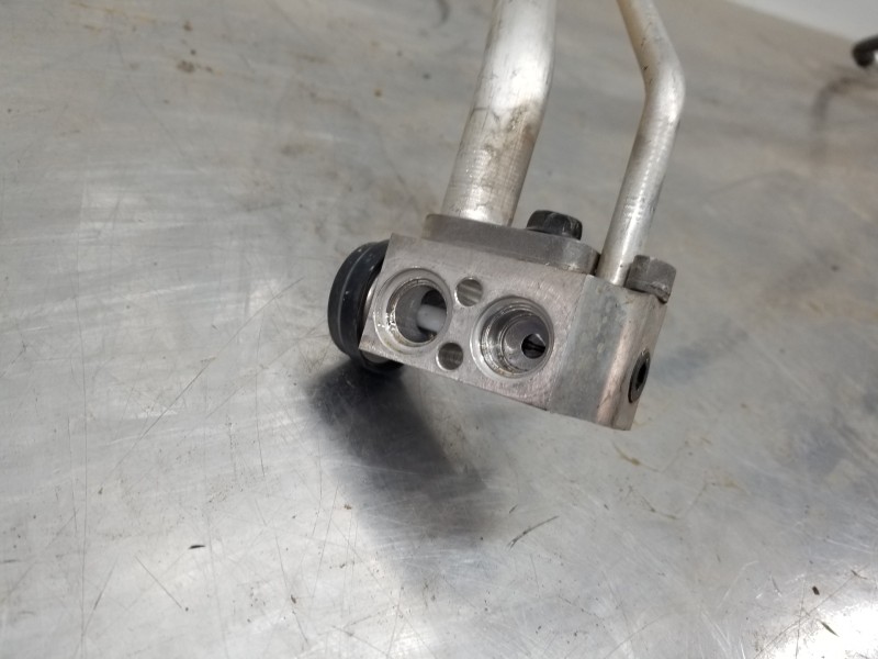 Recambio de tubos aire acondicionado para hyundai kona suv referencia OEM IAM 97777J9150 97775J9150 