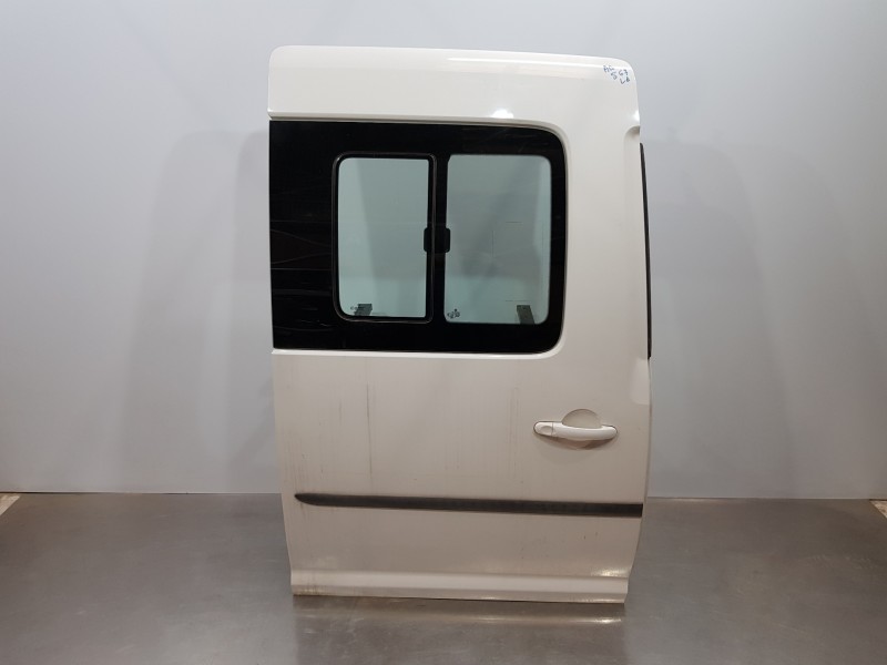 Recambio de puerta lateral corredera derecha para volkswagen caddy ocio trendline referencia OEM IAM 2K3843108C   Recambio de puerta lateral corredera derecha para volkswagen caddy ocio trendline referencia OEM IAM 2K3843108C