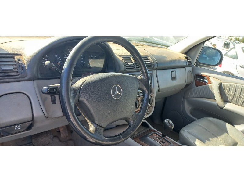 mercedes clase m (w163) del año 2001
