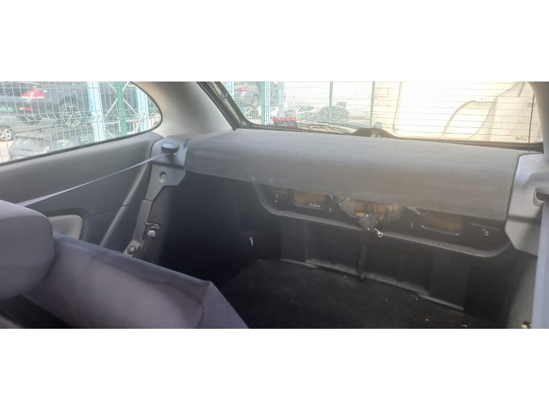 seat ibiza (6l1) del año 2003