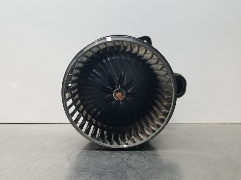 Recambio de motor calefaccion para hyundai kona suv referencia OEM IAM 97113H8000 F00S3B2570 